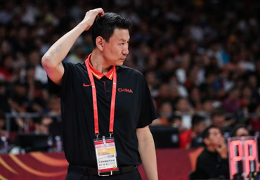 李楠下課呼聲不斷,邦士度籃球眼鏡告訴你